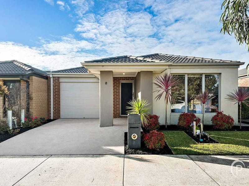 8 Heathcote Grove, Officer, VIC 3809