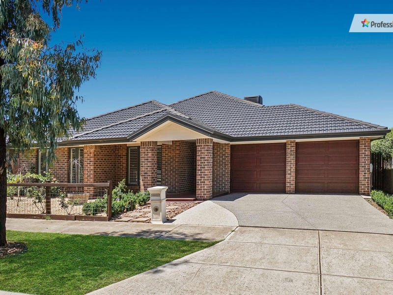 35 Castlemaine Drive, Eynesbury, Vic 3338 Property Details