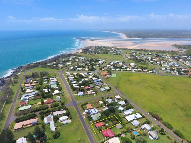 44 Bathurst Street, Elliott Heads, QLD 4670