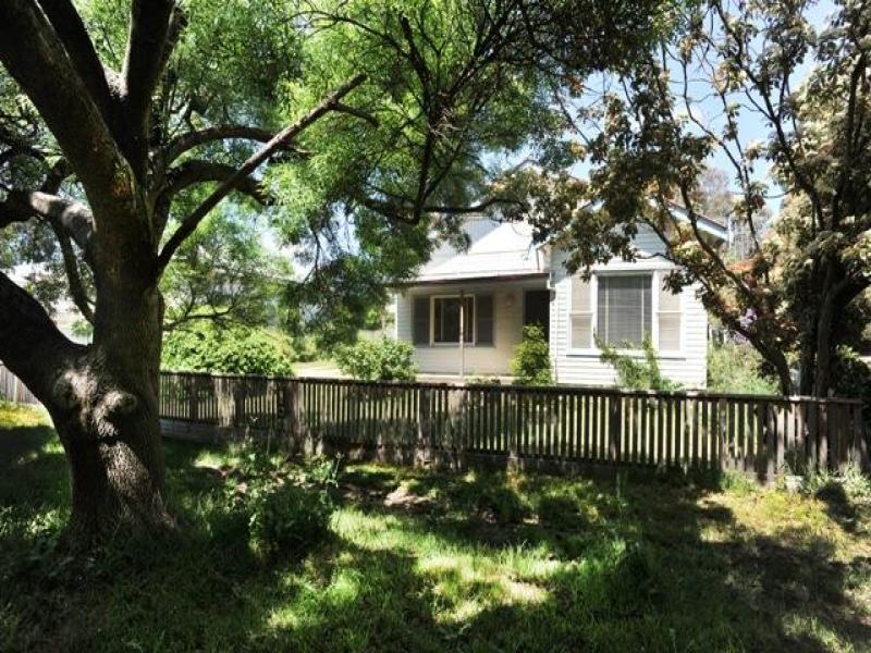 16 Britton Street, Castlemaine, VIC 3450