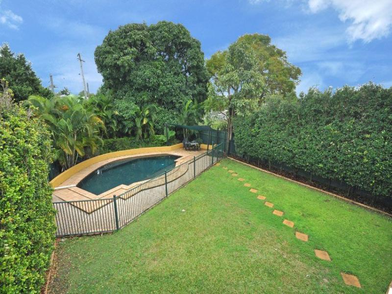 23 Gordon St, Hendra, Qld 4011 Property Details