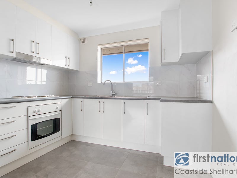 3/8 Mirrabooka Road, Lake Heights, NSW 2502