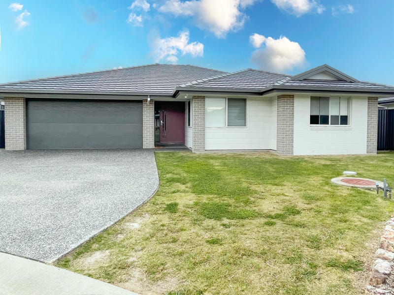 35 Lophostemon Drive, North Boambee Valley, NSW 2450
