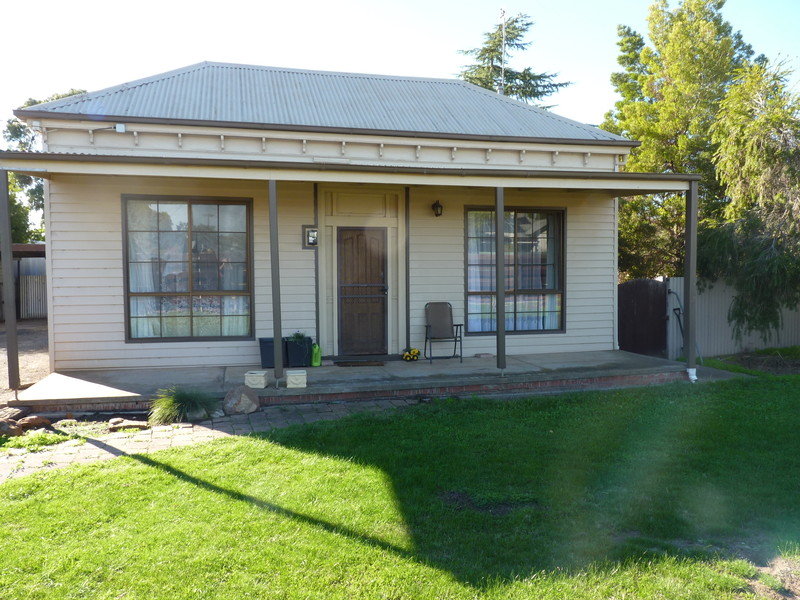 30 Edith Street, Horsham, VIC 3400
