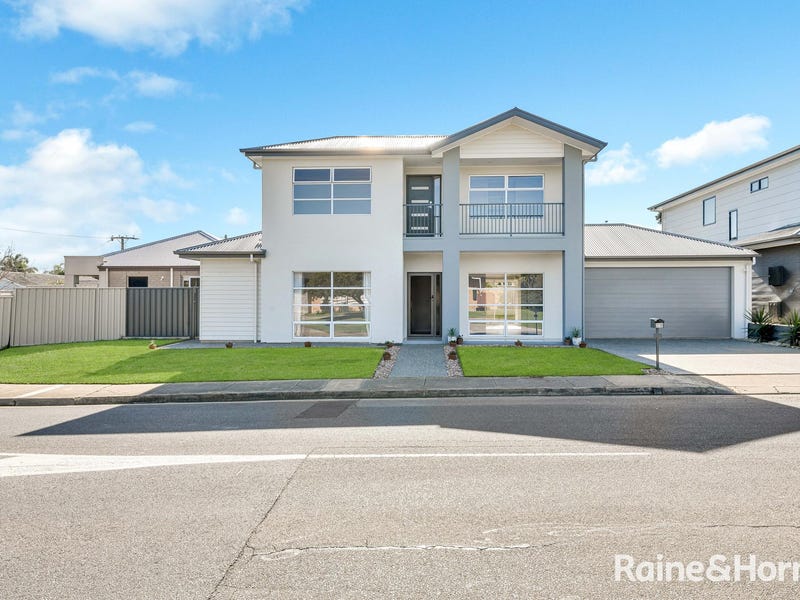 25 Petersen Crescent, Port Noarlunga, SA 5167 House for Sale