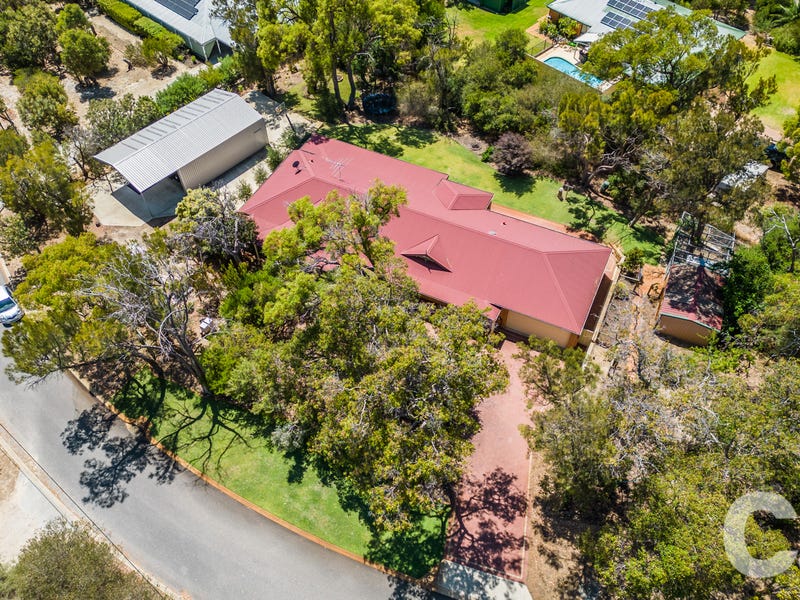 2 Ironmonger Court, Wellard, WA 6170 Property Details