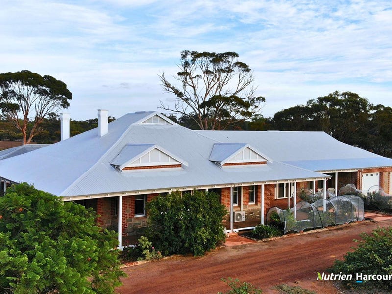 1 King Street, Kellerberrin, WA 6410 House for Sale