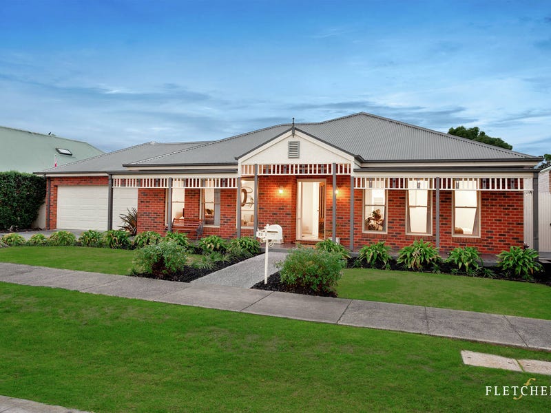 32 Woodstock Drive, Doreen, Vic 3754 Property Details