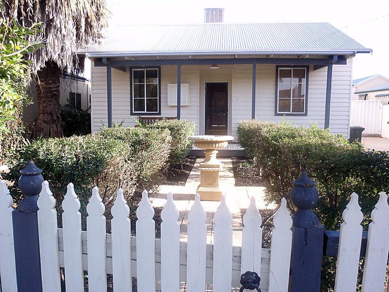 5 Kurrajong Parade, Mildura, Vic 3500 Property Details