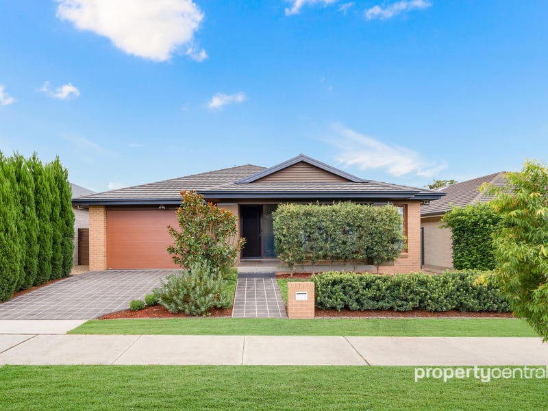 7 Brook Street, Jordan Springs, NSW 2747