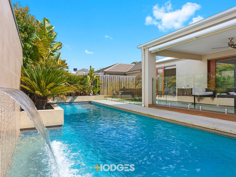 18 Highbury Grove, Keysborough, VIC 3173