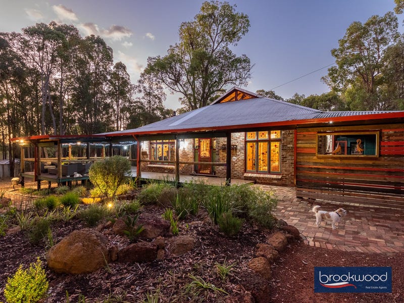 Leschenaultia Wa Lakefront Property Eco-Friendly Homes