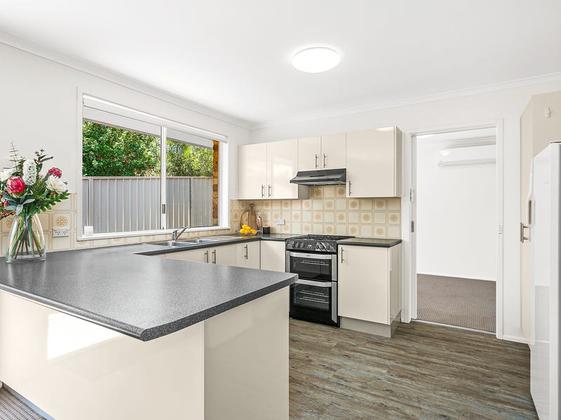 60 Gibsons Road, Figtree, NSW 2525