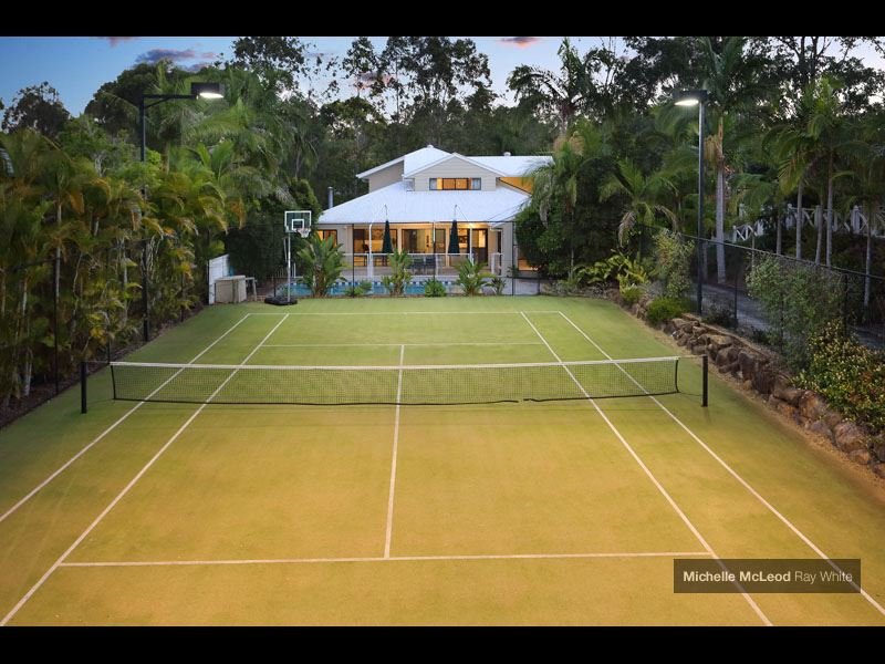 112 Greenford Street, Chapel Hill, QLD 4069