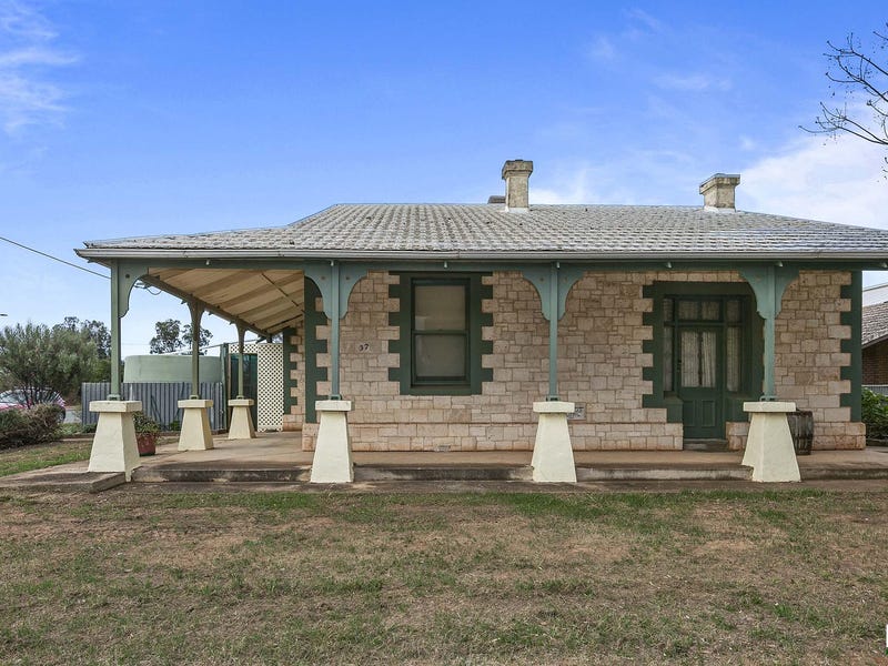 37 Ballantyne Street, Wudinna, SA 5652 Property Details