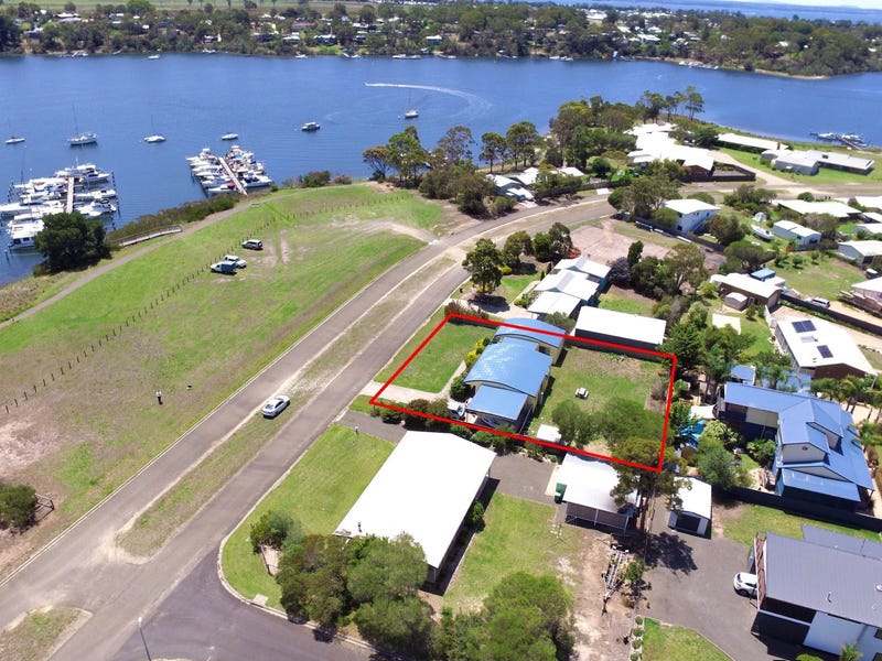 8 Lake Shore Drive, Newlands Arm, VIC 3875