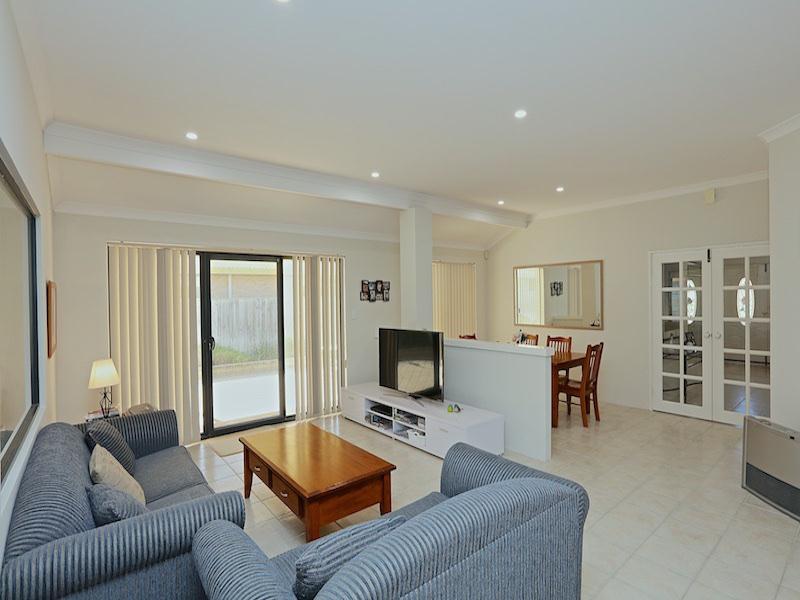 86 Broadbeach Boulevard, Hillarys, Wa 6025 - Realestate.com.au