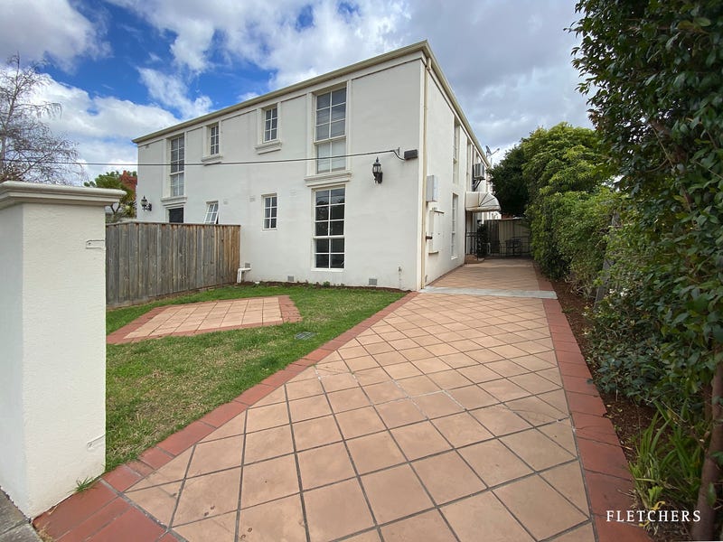 2/178 Gillies Street, Fairfield, Vic 3078 Property Details