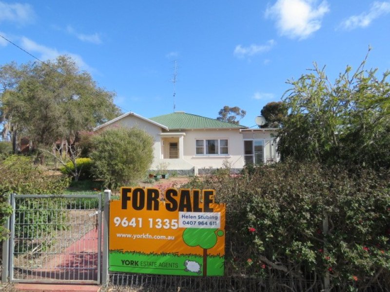 37 Hunt Road, Beverley, WA 6304