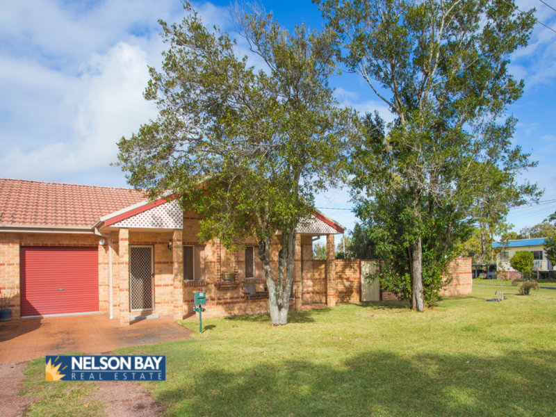 40 Kent Gardens, Soldiers Point, NSW 2317