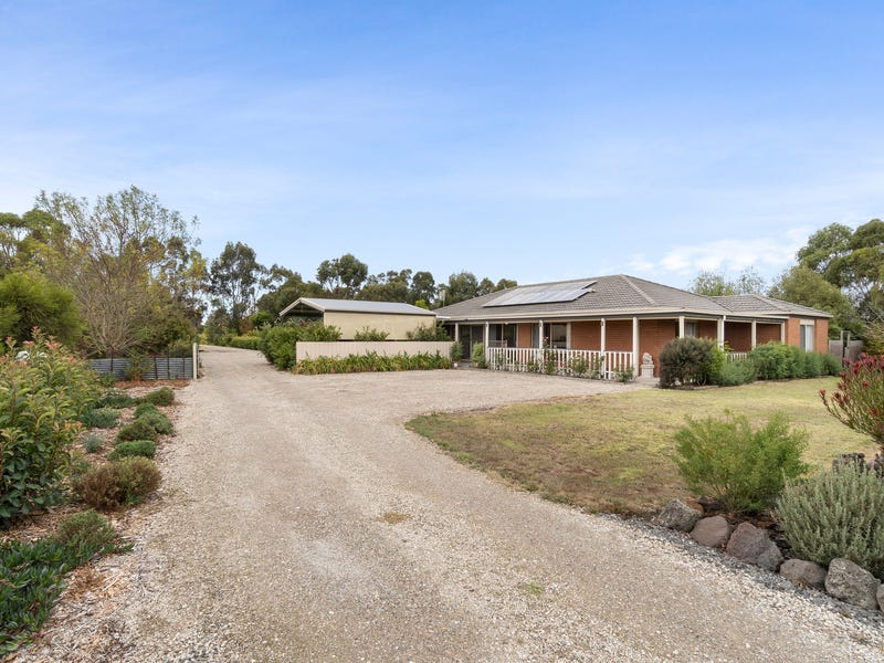 77 Hearn Street, Colac, Vic 3250 House for Sale