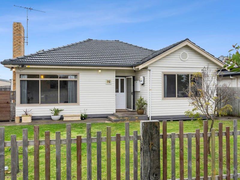 15 Hickey Street, Whittington, Vic 3219 Property Details