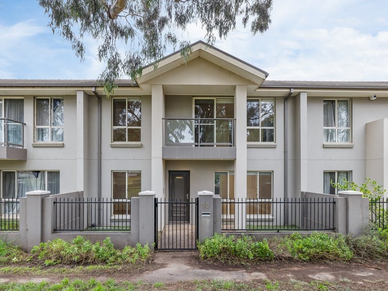 10 Kable Lane, Gungahlin, ACT 2912 Property Details