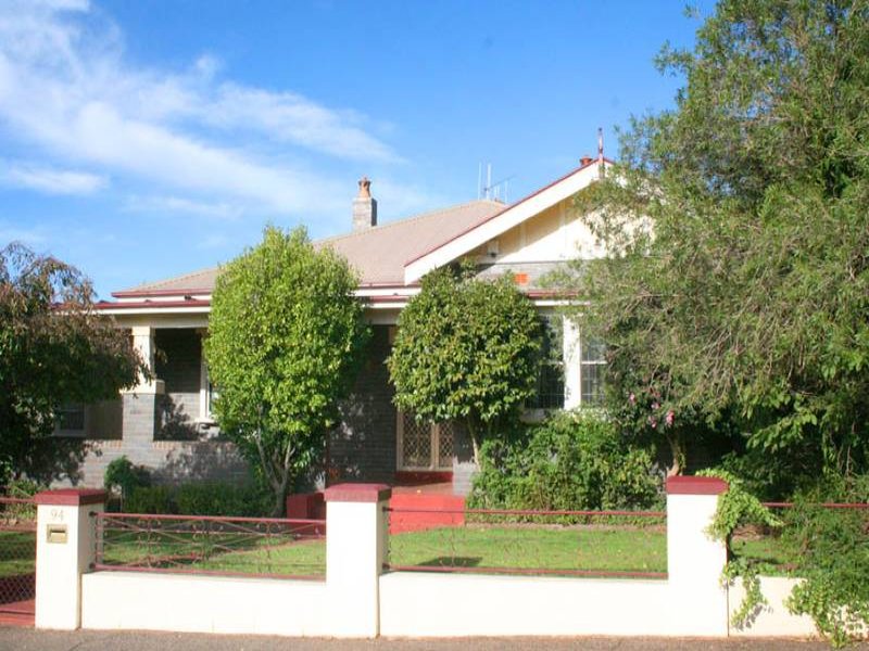 94 Sampson Street, Orange, NSW 2800 Property Details