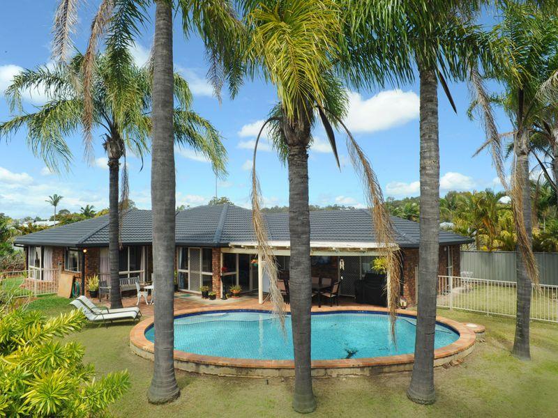 24 Minden Crescent, Helensvale, Qld 4212 - Property Details