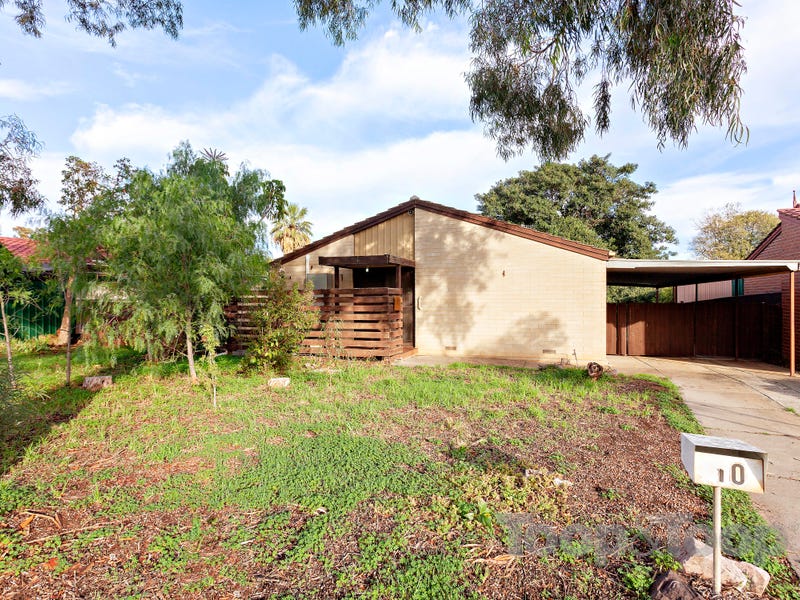 10 Dimboola Court, Craigmore, SA 5114 House for Sale