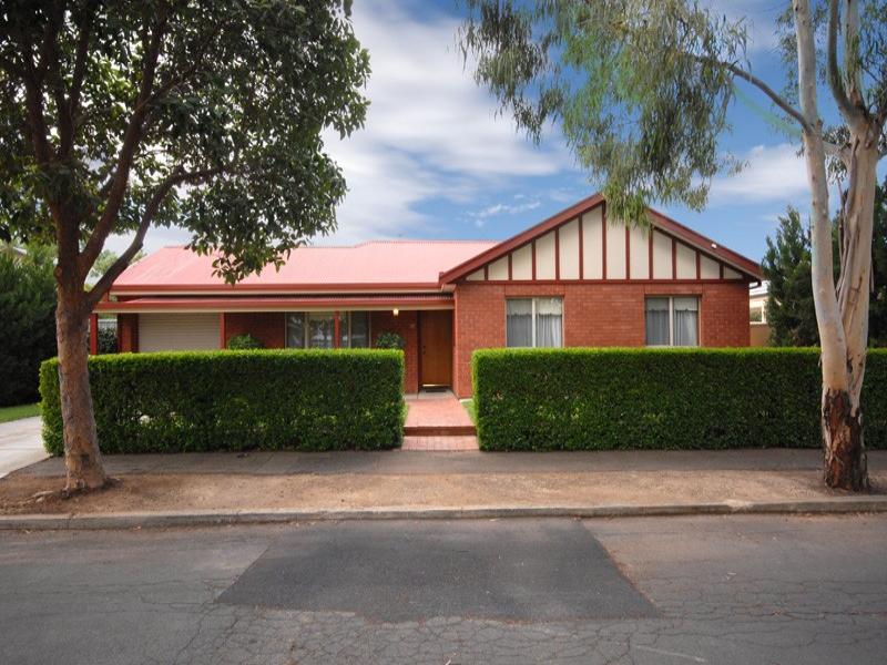 17 Abbotsbury Place, Evandale, SA 5069 Property Details