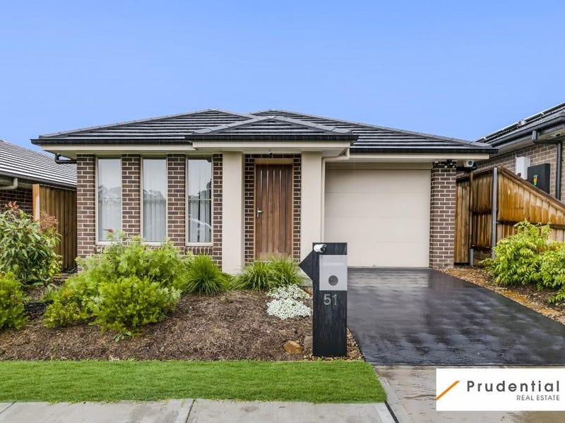 51 Arkley Avenue, Claymore, NSW 2559