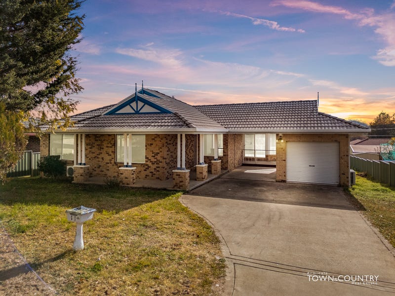 11 Glendower Close, Armidale, NSW 2350 Property Details