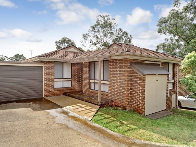7/211 Oxford Road, Ingleburn, NSW 2565 Property Details