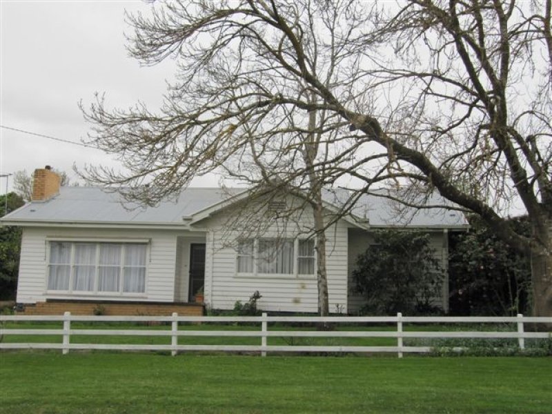 16 Carmichael Street, Hamilton, VIC 3300