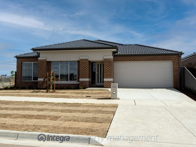 32 Mcleod Cres, Lucas, VIC 3350 - realestate.com.au