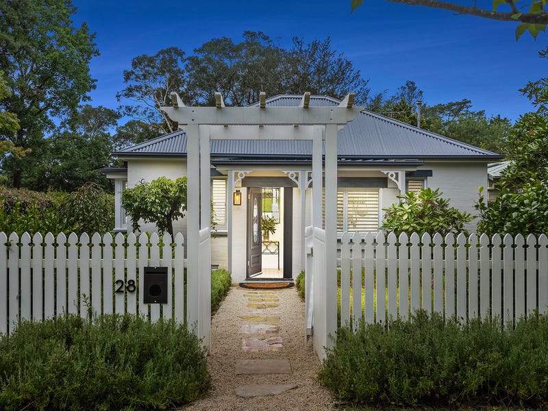 28 Balmoral Road, Leura, NSW 2780