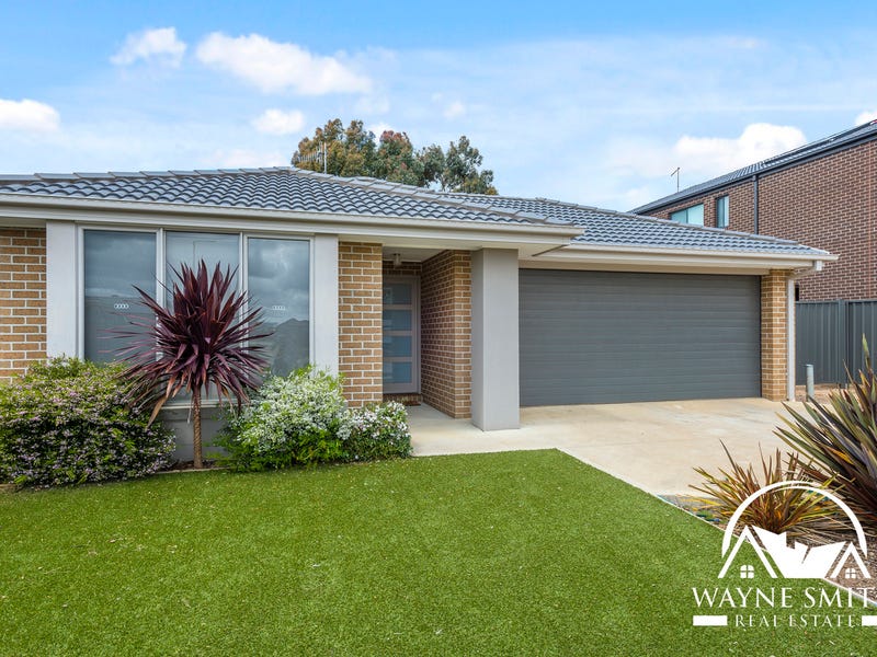 12 Hanlon Street, Kilmore, Vic 3764 House for Sale