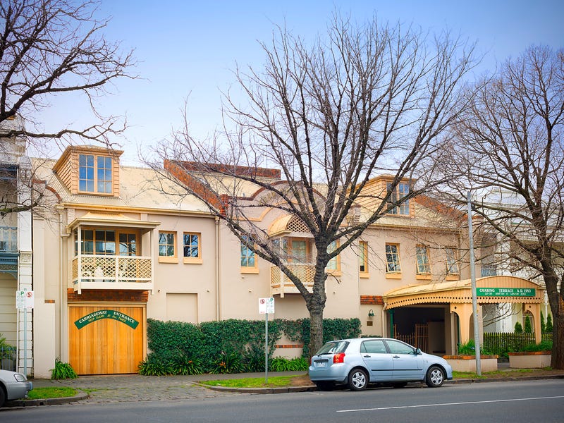 2/2226 Grattan Street, Carlton, VIC 3053 2/2226 Grattan Street, Carlton, VIC 3053