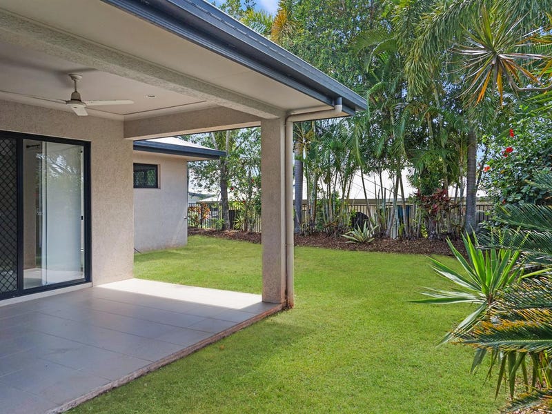 19 City View Cres, Mooroobool, QLD 4870