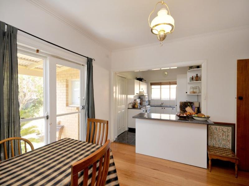 4 Portland Street, Carnegie, Vic 3163