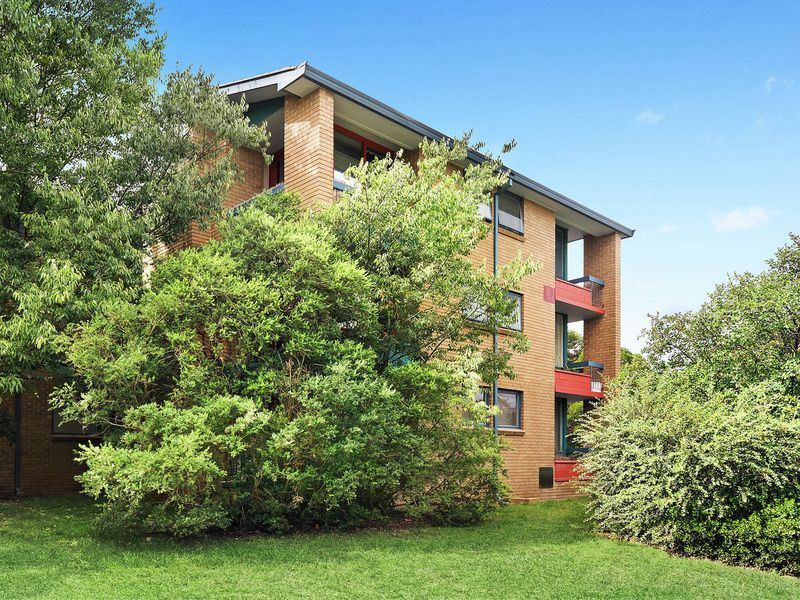 2A/111 Knox Street, Watson, ACT 2602 Property Details