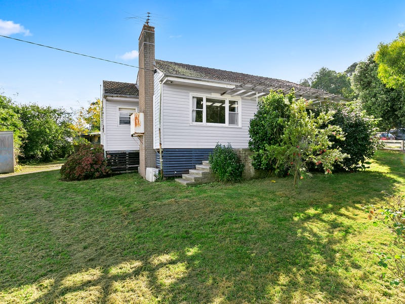 1 Mionis Road, Korumburra, Vic 3950 Property Details