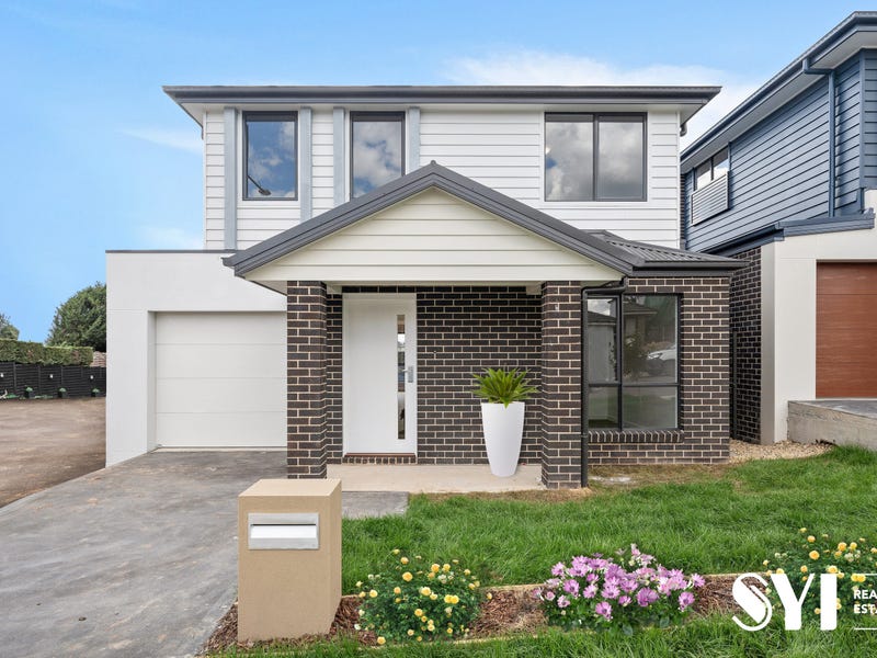 6 Nammoona Rd, Colebee, NSW 2761 House for Sale