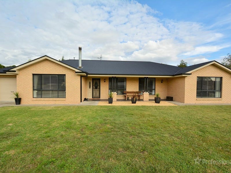 10 Windarra Place, Marrangaroo, NSW 2790 Property Details