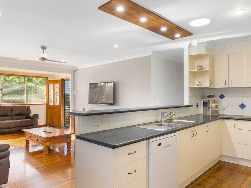 26 Crown Road Alexandra Hills Qld 4161 Property Details