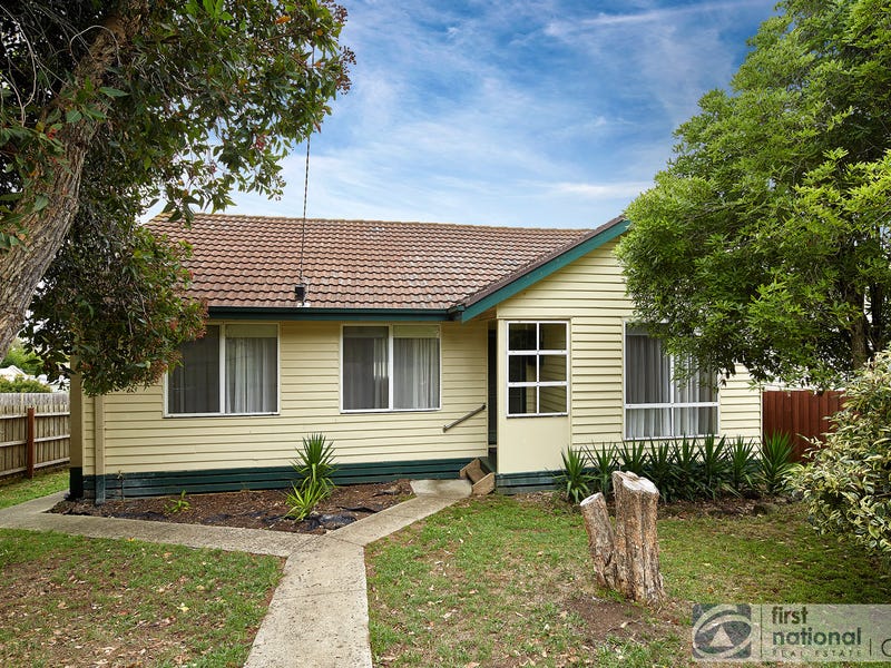 9 Burton Street Warragul VIC 3820 realestate .au