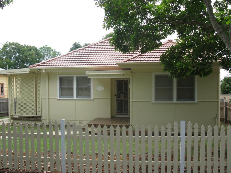 30 Shoalhaven Street, Nowra, NSW 2541