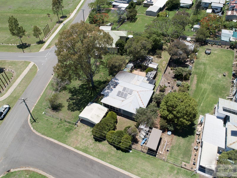4 Robert Street, Grantham, Qld 4347 Property Details