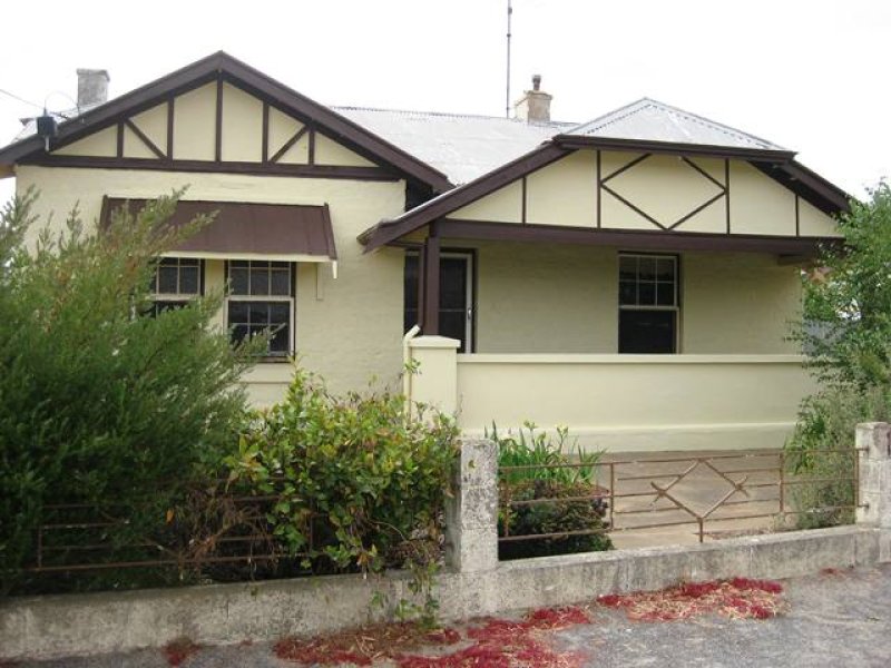 12 Bridle Street, Saddleworth, SA 5413 Property Details